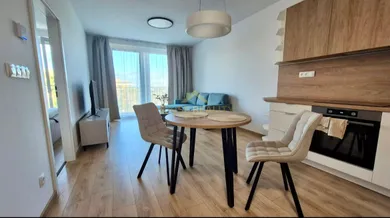 Na prenájom 2-izbový byt, 50 m², Bratislava-Ružinov, Bajkalská