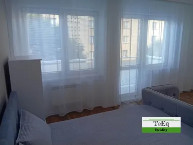 Na prenájom 1-izbový byt, 40 m², Banská Bystrica, Bakossova