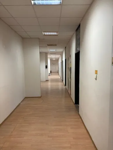 Na prenájom komerčné, 22 m², Košice-Juh, Holubyho