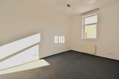 Na prenájom komerčné, 18 m², Žilina