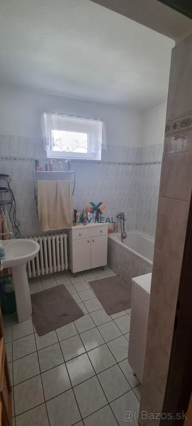 Na predaj dom, 174 m², Hájske