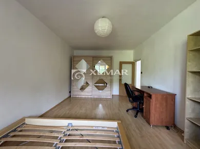Na predaj 3-izbový byt, 57 m², Banská Bystrica