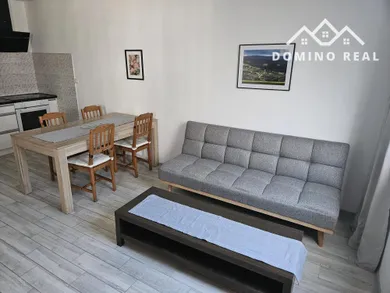 Na prenájom 2-izbový byt, 49 m², Pezinok, Moyzesova