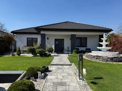 Domy na predaj 4-izbový, Dvorníky · €419 000