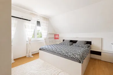 Na predaj 7-izbový dom, 122 m², Bratislava-Devínska Nová Ves, Mečíková