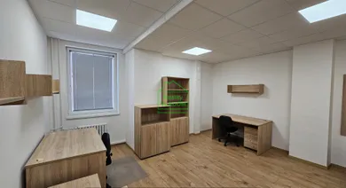 Na prenájom komerčné, 43 m², Prešov, Slovenská