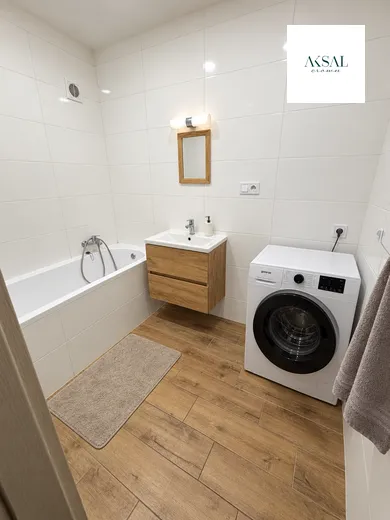 Kiadó lakások, 2-szobás, Nové Zámky · €590