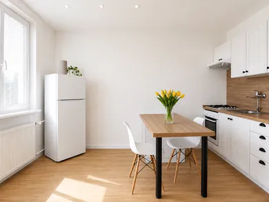 Na prenájom 1-izbový byt, 40 m², Prievidza, V. Benedikta