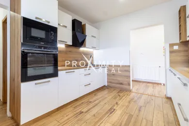 Na predaj dom, 110 m², Encs