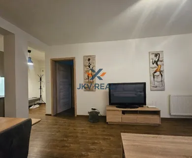 Na prenájom 2-izbový byt, 58 m², Nitra, čermánske námestie
