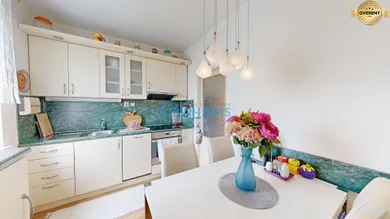 Na predaj 2-izbový byt, 66 m², Bratislava-Staré Mesto, Svetlá