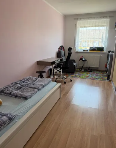 Na prenájom 4-izbový byt, 113 m², Malinovo, Slnečná