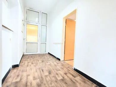 Na prenájom komerčné v Bratislava-Staré Mesto · €1 339 · Čiastočná rekonštrukcia