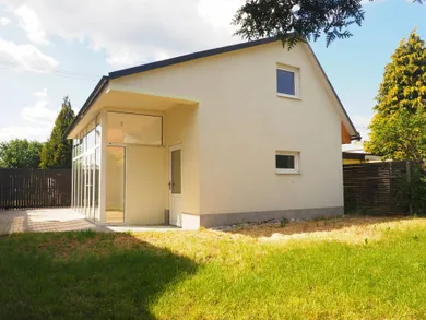 Domy na sprzedaż, 3-pokojowe, Bratislava-Vajnory · €222 000