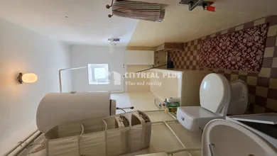 Na predaj 4-izbový dom, 100 m², Nové Zámky