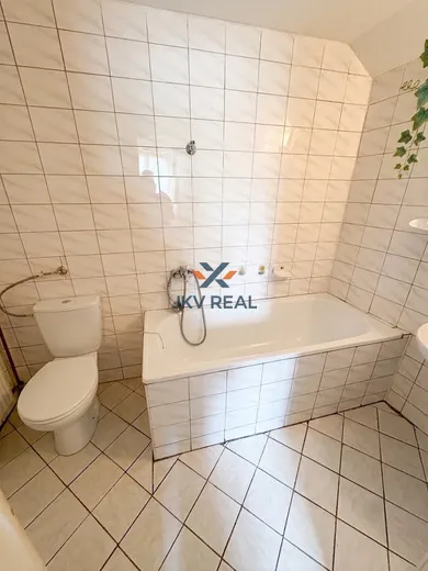 Na prenájom 2-izbový byt, 54 m², Zvolen, Borovianska