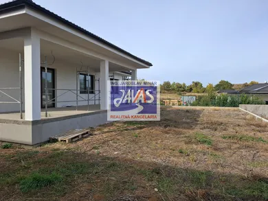 Na predaj 4-izbový dom, 234 m², Nitra, Kynecká