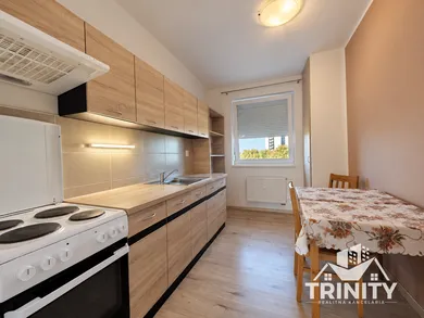 Na prenájom 3-izbový byt, 70 m², Nové Zámky, Andovská ulica