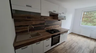 Byty na predaj 3-izbový, Košice-Sídlisko Ťahanovce · €190 000