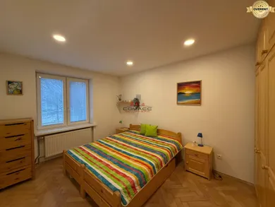 Na prenájom 1-izbový byt, 45 m², Piešťany, Šafárikova