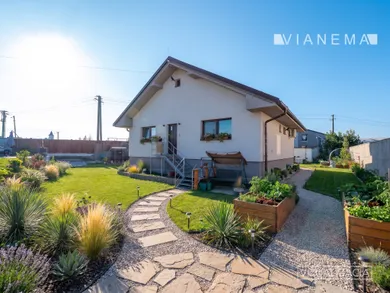 Na predaj 3-izbový dom, 107 m², Čaňa, Mlynská