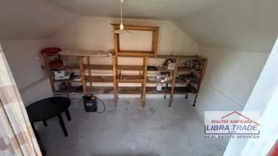 Na predaj pozemok, Komárno