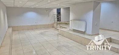 Lokale komercyjne na wynajem, Nové Zámky · €280