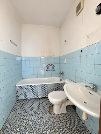 Na predaj 1-izbový byt, 36 m², Bratislava-Petržalka, Beňadická