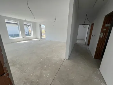 Na predaj 4-izbový dom, 107 m², Kvetoslavov, Šamorínska