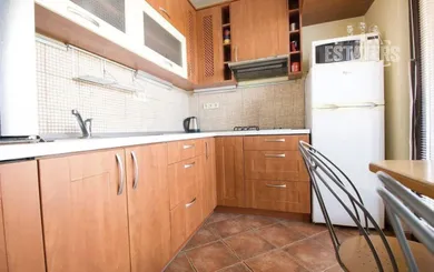 Na prenájom 2-izbový byt, 56 m², Bratislava-Ružinov, Mierová