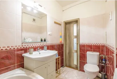 Na prenájom 2-izbový byt, 43 m², Bratislava-Staré Mesto, Kozia