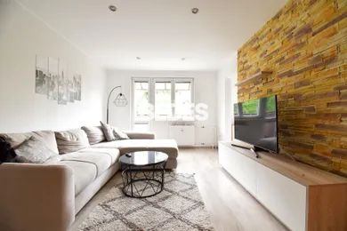 Na prenájom 2-izbový byt, 58 m², Handlová, Prievidzská 27