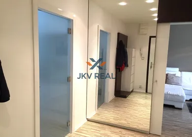 Na predaj 3-izbový byt, 72 m², Trnava, Tehelná