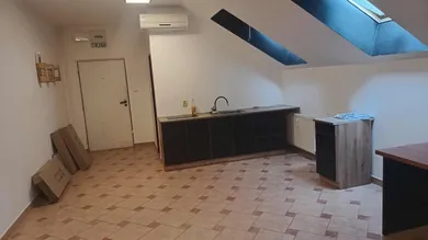 Domy na wynajem, 1-pokojowe, Nitra · €550