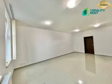 Na prenájom komerčné, 62 m², Žilina, Mariánske námestie