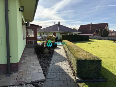 Na predaj 7-izbový dom, 162 m², Dolný Bar