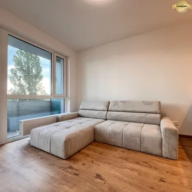 Byty na prenájom 3-izbový, Bratislava-Ružinov · €800