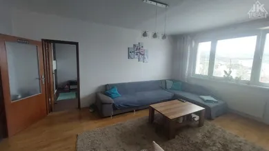 Na predaj 3-izbový byt, 75 m², Prešov, Švábska
