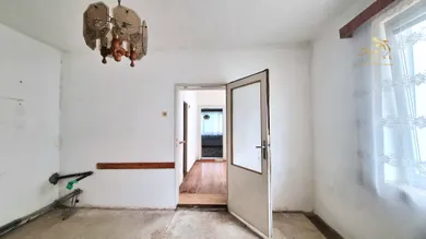 Na predaj 3-izbový dom, 323 m², Tušice