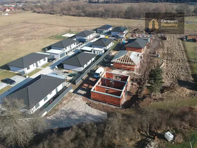 Na predaj 4-izbový dom, 109 m², Zbyňov, Hlavná
