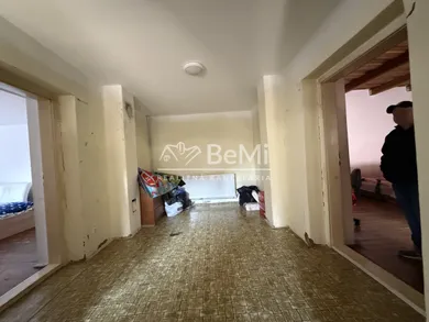 Na predaj 1-izbový dom, 500 m²