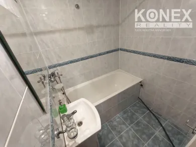 Na predaj 3-izbový byt, 87 m², Veľké Kapušany, P. O. Hviezdoslava