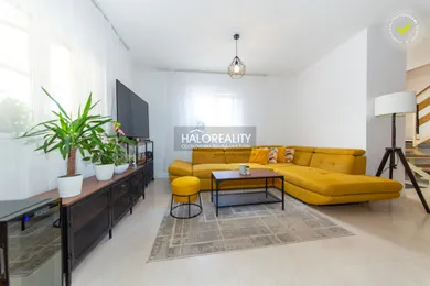 Na predaj 3-izbový byt, 84 m², Veľký Biel, Malobielska