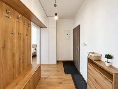 Na predaj 3-izbový byt, 83 m², Dunajská Lužná, Orechová