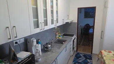 Na predaj 3-izbový byt, 60 m², Valča