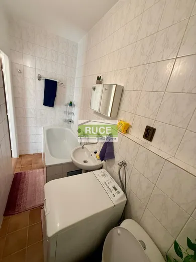 Na predaj 2-izbový byt, 36 m², Považská Bystrica, Stred