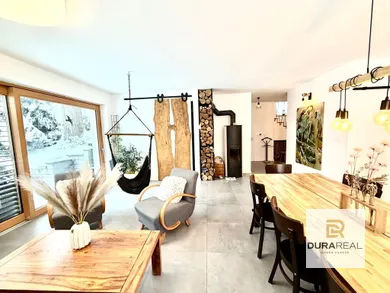 Domy na predaj 6-izbový, Bratislava-Záhorská Bystrica · €639 000