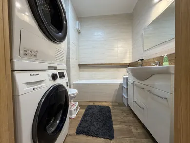 Na predaj 1-izbový byt, 56 m², Pezinok, L. Novomeského
