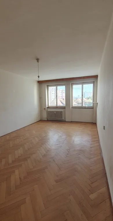 Na predaj 3-izbový byt, 82 m², Bratislava-Nové Mesto, Trnavská cesta