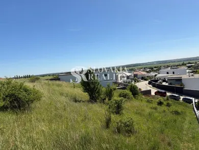 Na predaj pozemok, Nitra